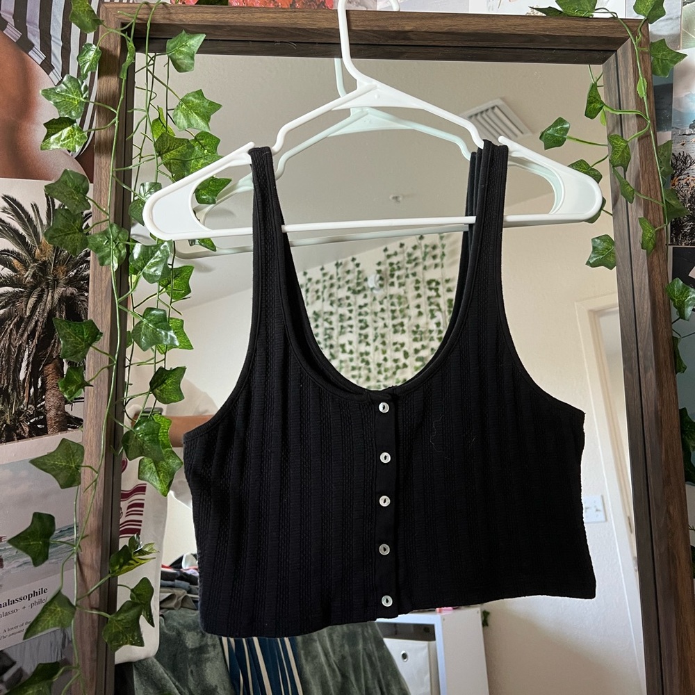 It’s Time to Buy Textured Cropped Tank Tank